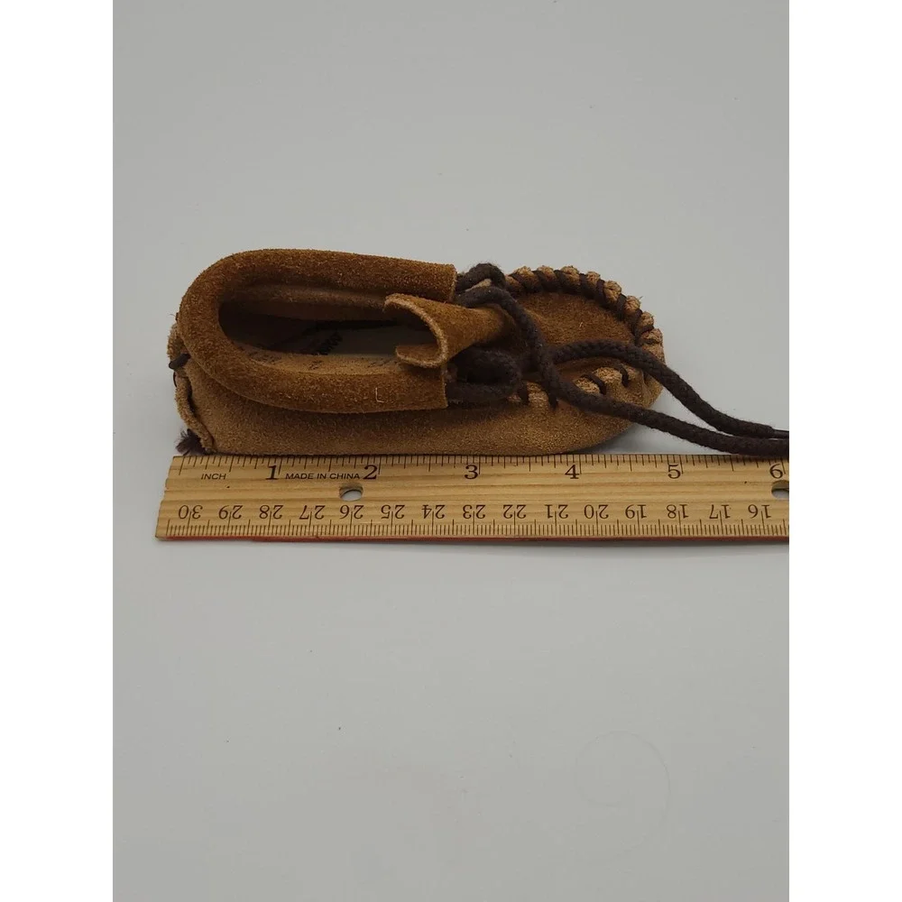 Minnetonka Moccasins Child Size 2